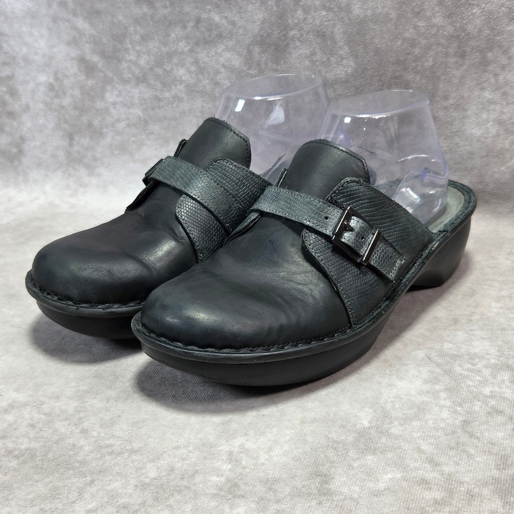 Naot Women Black Leather Snakeskin Embossed Buckle Wedge Mules Clogs Size 39